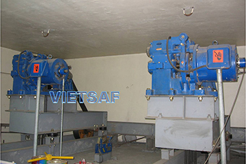 Thang máy có phòng máy