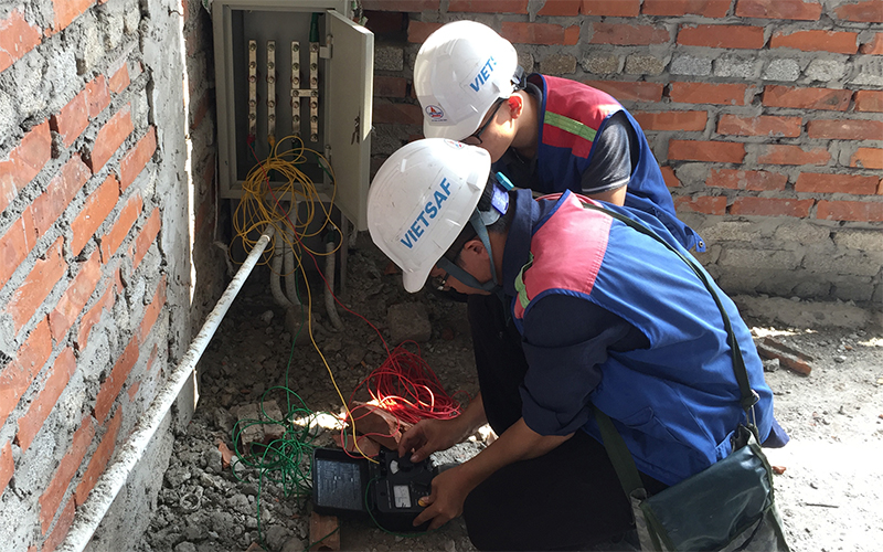 Đo điện trở nối đất cho xưởng sản xuất chuẩn bị đi vào hoạt động tại khu công nghiệp nội bài